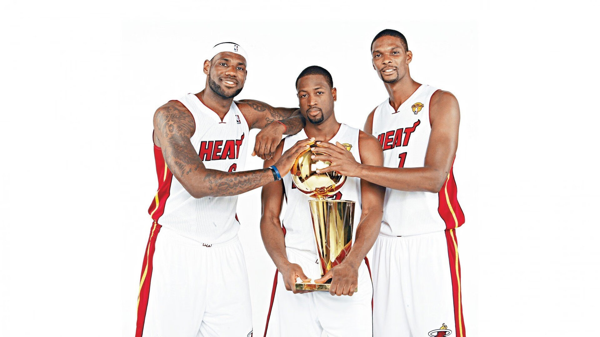 快船观众热烈欢呼！，字母哥迎来二十赛季出色发挥热度持续攀升